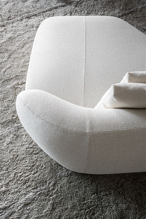 (you save ) (no reviews yet) created with sketch. SURF - Sofas from Molteni & C | Architonic