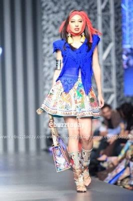 In this article, you will know: EXPO Pakistan 2013 - Fashion Showcase | Reviewit.pk
