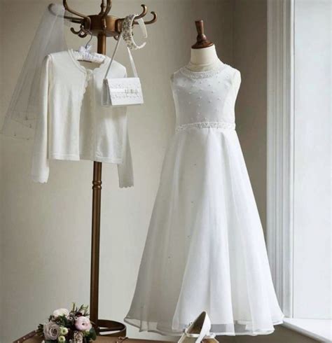 10 Pretty Ivory Flower Girl Dresses Weddingsonline