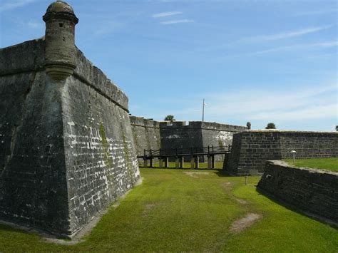St Augustine Floridas Castle Is A Unique Fortress On Mainland Usa