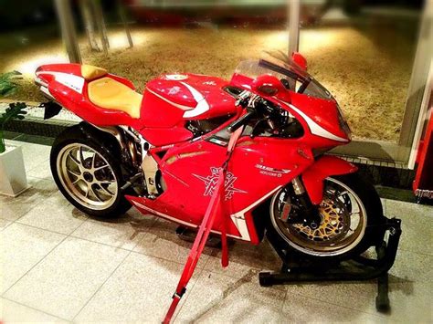 The f4 was created by motorcycle designer massimo tamburini at crc (cagiva research center), following his work on the ducati 916. F4-R312(MV AGUSTA) | 真こっちゃんの愛車 | みんカラ