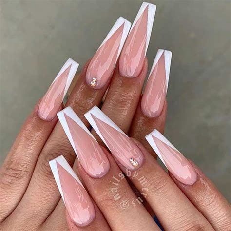 White Tip Nails That Will Never Go Out Of Style Fashionist Now