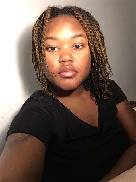 In this video i am showing you how i installed my two strand twist starter locs. Two strand twist starter locs: 2weeks | Starter locs, Two ...