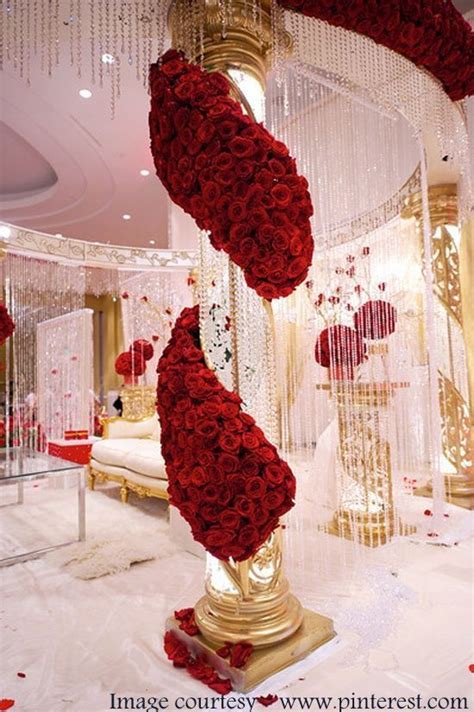 Stage decor ideas at banquet halls in Kolkata | Wedding decor elegant