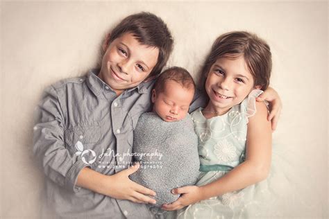 Vancouver Newborn Photographer Nicolas Sibling Facebook Maternity And