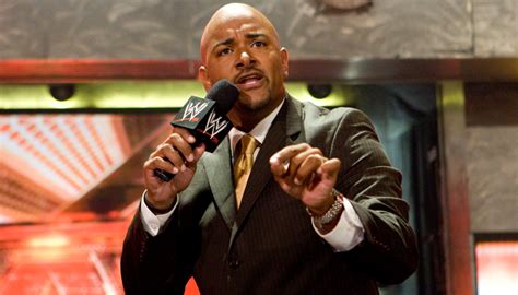 former espn anchor jonathan coachman returning to wwe joining raw broadcast team
