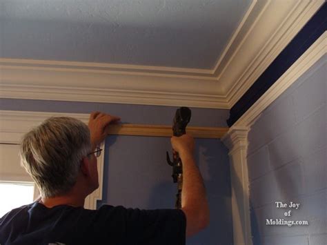 I am obsessed with the idea of using picture rails as a new/old twist on the ubiquitous gallery wall. 15_how-to-install-diy-picture-rail-molding-108 - The Joy of Moldings