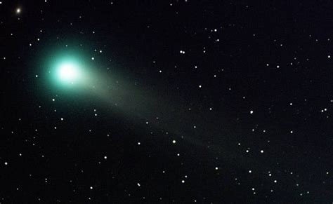 25 Most Impressive Comets Ever Seen List25