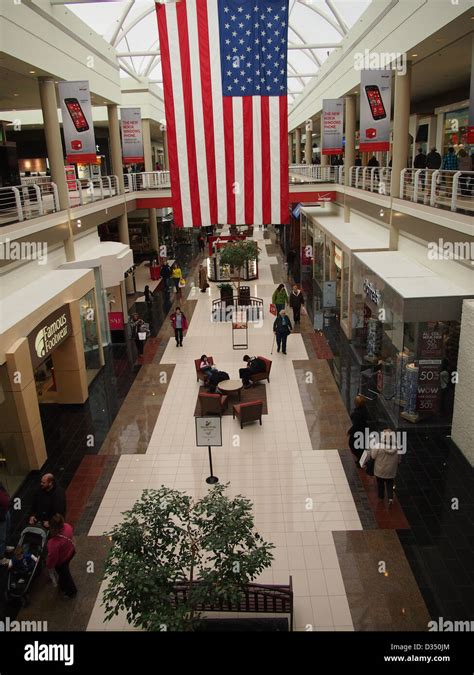 Indoor Shopping Mall Walden Galleria Buffalo Ny Stock Photo Alamy