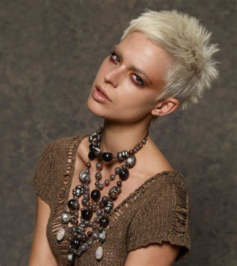 30 Trendy Short Hair Cut 2021 Update Bob And Pixie Hair Styles For Ladies