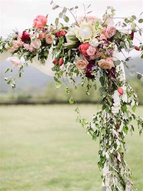 Ready to order your own diy wedding arch? Crimson, magenta, berry, coral, and blush bold wedding ...