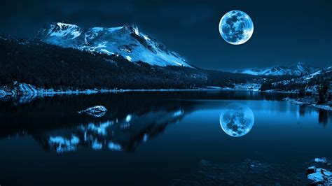 Full Moon 1366 X 768 Hdtv Wallpaper