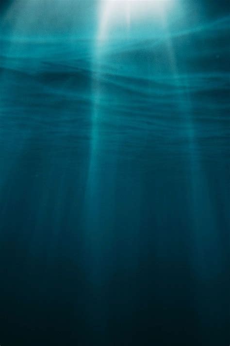 Sun Shining Through The Waves Into The Deep Ocean Ocean Underwater
