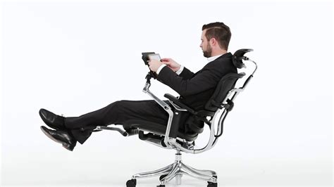 Not everyone wants the same chair. ERGOHUMAN LEGPRO - Function - YouTube
