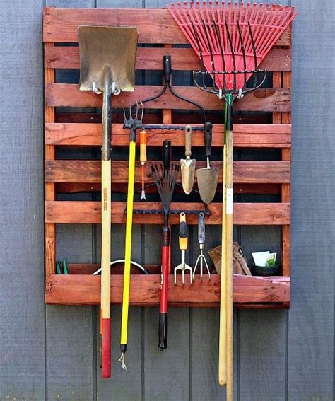 Diy Pallet Tool Organizer Projects For The Garden Balcony Garden Web