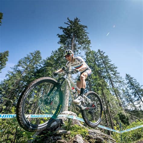 Downhill mountain bike racing action from the 2019 u.s. The 5 fastest mountain bikes of the Lenzerheide 2019 World Cup