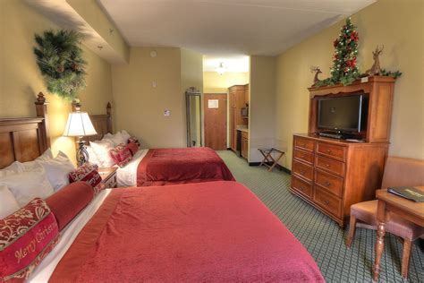 The Inn At Christmas Place Pigeon Forge 223 Room Prices And Reviews