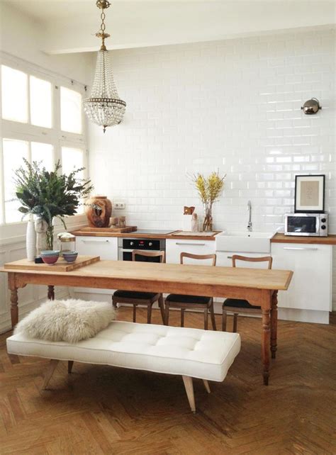 When you have a house of a certain age (30 years for me) there comes a time when you know you have to update your look. off-centered lighting over a dining table | CAKIES