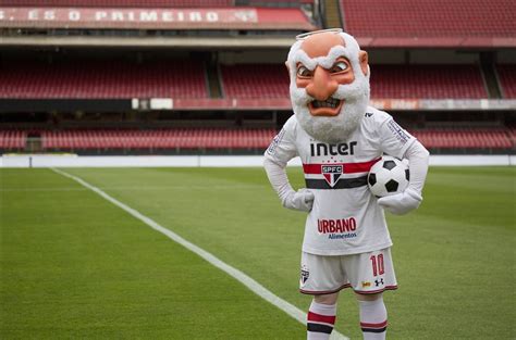 Veja mais ideias sobre saopaulo fc, são paulo futebol clube, spfc. Inspirado na Seleção Brasileira, São Paulo muda mascote ...