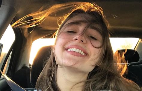 Fans Are Worried About Lia Marie Johnson After Instagram Livestream