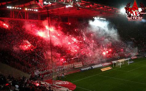 Olympiakos fans were not at the match as visiting supporters are banned in the greek superleague. Olympiakos - PAOK 03.12.2014