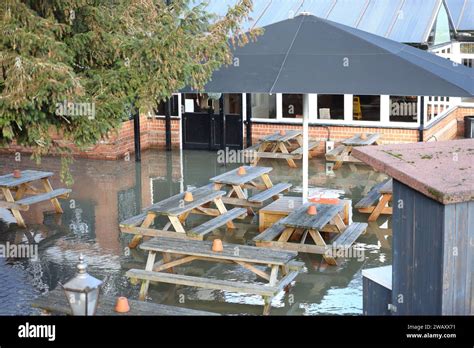 Wallingford, United Kingdom, 7 January 2024. UK Weather - The heavy