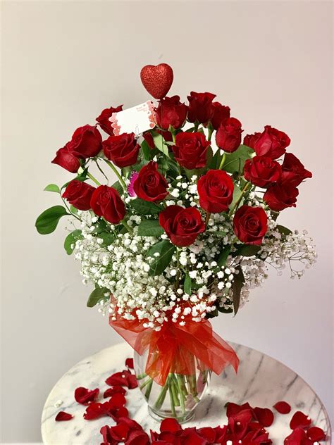 Romance Special Ii 24 Roses Fresno Florist Signature Floral