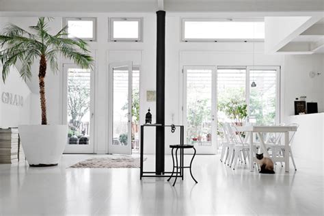 And the world to curate a collection of contemporary items that make a statement. All-White Scandinavian House With A Patio - DigsDigs