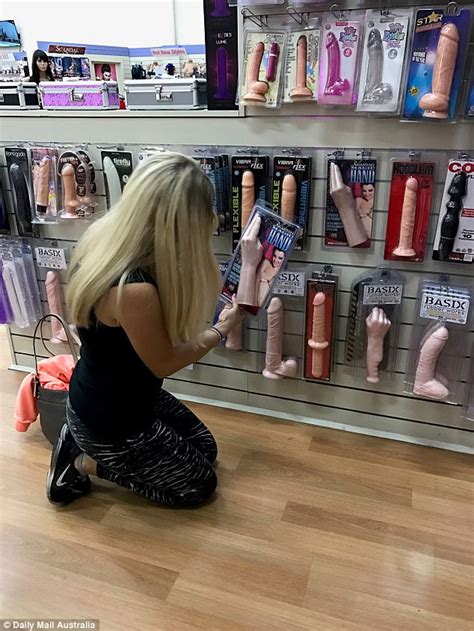 Seven Year Switchs Kaitlyn Isham Buys Sex Toys Daily