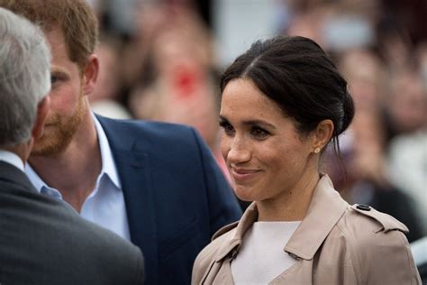 duchess of sussex suing the daily mail group what does it mean the crown chronicles