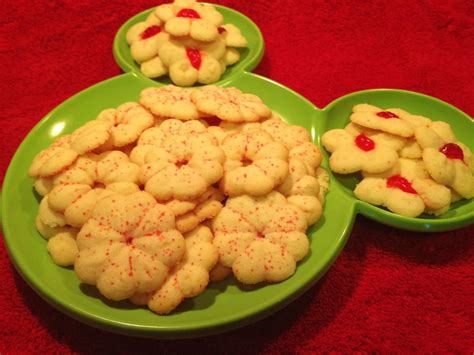 Spritz cookies bake quickly so keep an eye on them, you don't want them to brown they should just be starting to turn ever so slightly golden at the edges. Paula Deen Spritz Cookie Recipe / Paula Deen Spritz Cookie ...