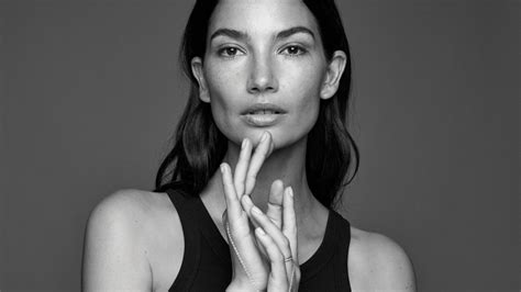 Lily Aldridge Shares Her Workout Routine To Be A Victorias Secret