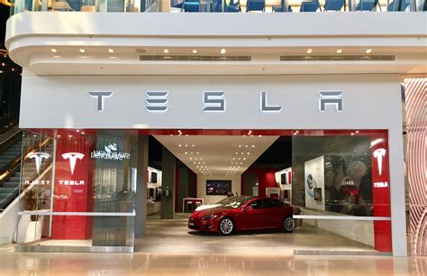 News Tesla Opens New Melbourne Store In Chadstone