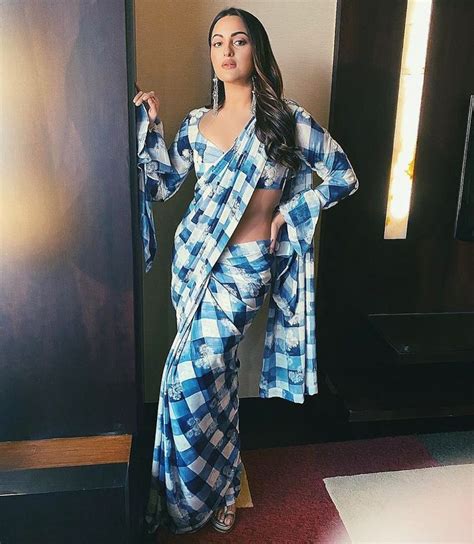 Like It 👍 Or Love It 😘 Sonakshi Sinha Looks Super Gorgeous Bollywood Saree Bollywood Fashion