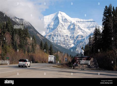 Mount Robson British Columbia Canada Stock Photo Alamy