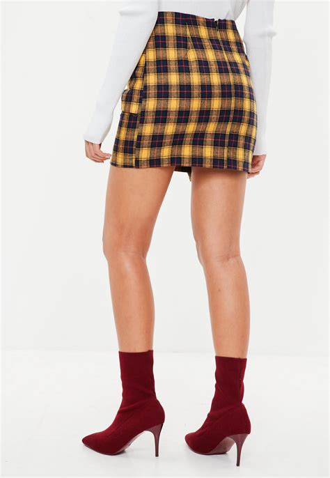 yellow-plaid-tie-front-mini-skirt-missguided