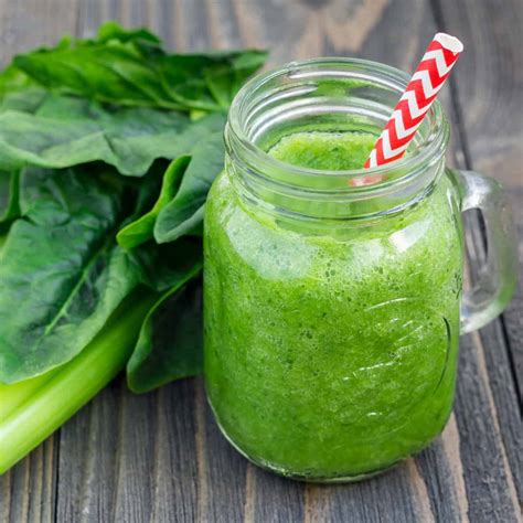 Green Smoothie With Celery Cucumber Spinach Apple P92kk6h Adelgazar