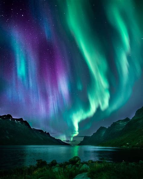 Spectacular Photos Capture The Magnetic Beauty Of Norways Natural
