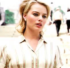 Funny Gifs Margot Robbie Gif Vsgif Com