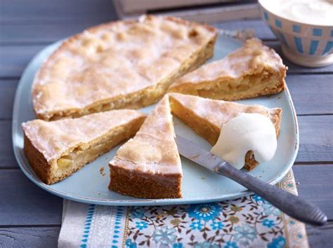 Maybe you would like to learn more about one of these? Gedeckter Apfelkuchen Rezept | LECKER