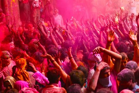 Photo Story A Glimpse Of Holi In Vrindavan And Mathura The Better India