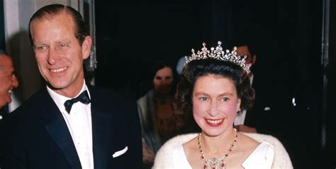 The groom was a former greek and danish prince. フレッシュ Queen Of England Timeline - さととめ