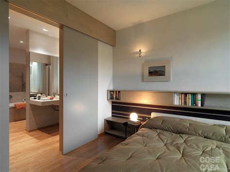 In questo caso è stata voluta oltre che accogliente. Una casa arredata con pezzi di design e finiture di ...