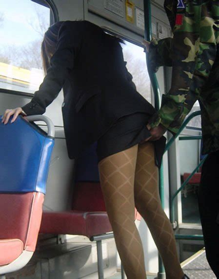 Задрали Платье В Автобусе