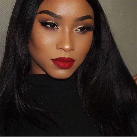 Glamz Junkie Is In The Spirit With These Bold Defined Brows And Red Lip Lippenstift Dunkle