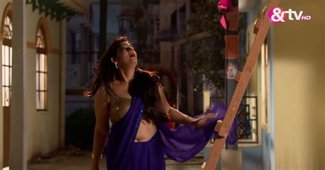 tv actress falguni rajani sexy big deep navel show in saree hm indian hot masala
