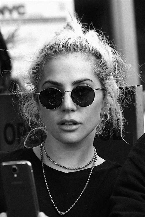 LADY GAGA HANGOVER : Photo More Images Lady Gaga, Lady Gaga Pictures