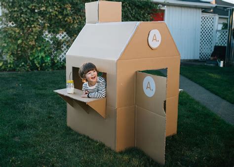 How To Build The Worlds Greatest Box Fort Articulate Mailbox