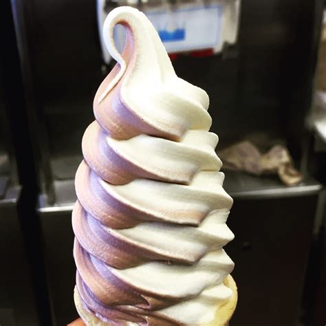Pin By Leslie Dinterman On ICE CREAM AND DOUGHNUTS Soft Serve Ice Cream Chocolate Swirl Ice