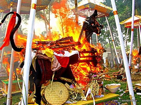 Photo Gallery Balis Dramatic Cremation Ceremonies Lashworldtour